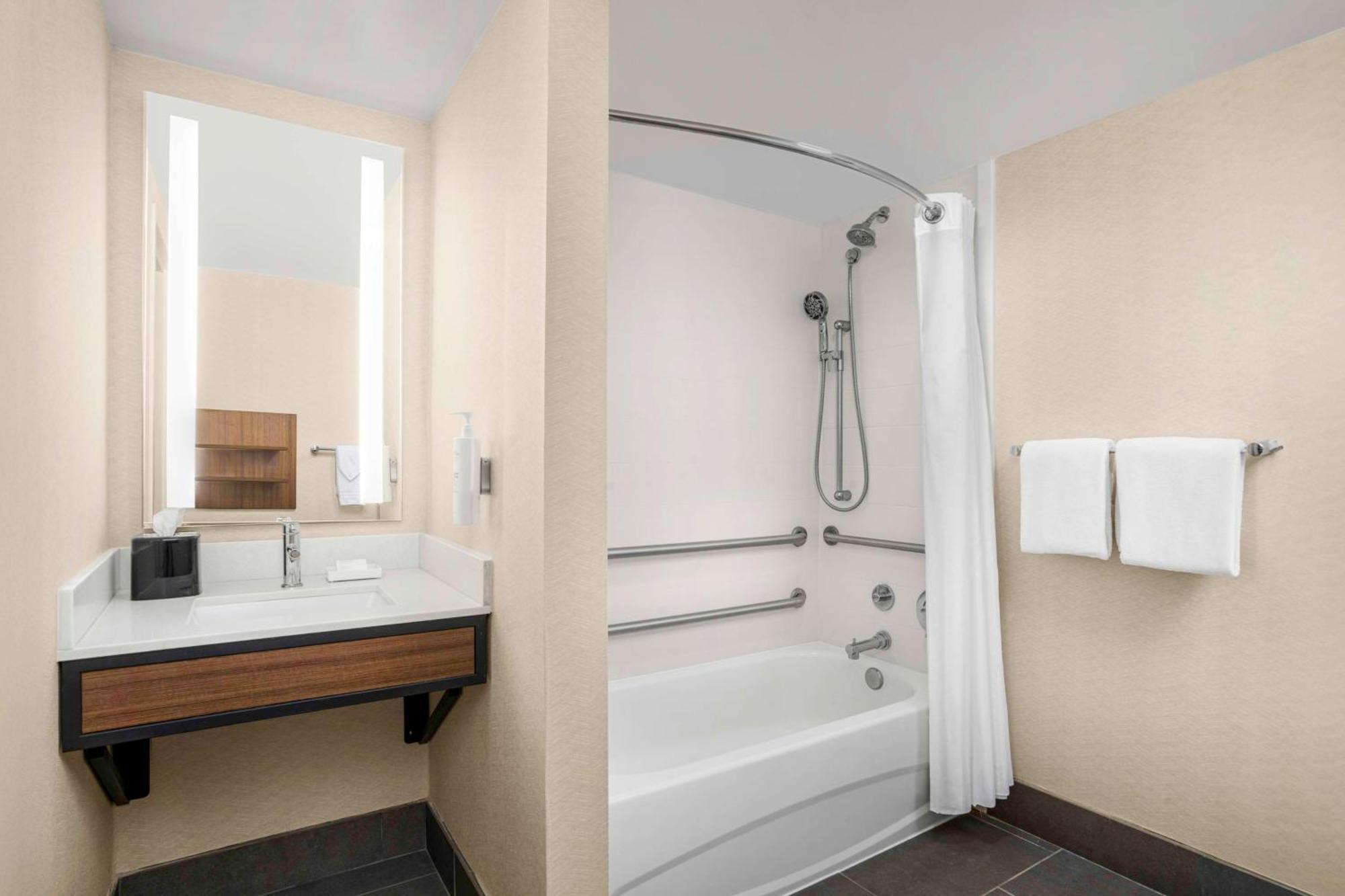Hilton Garden Inn Kent Island Marina Grasonville Extérieur photo